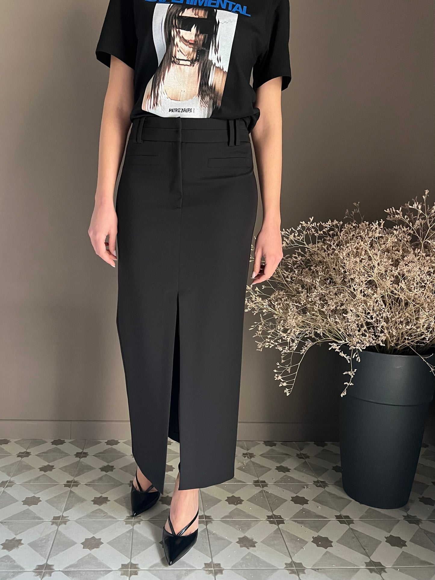 Gonna midi sartoriale in gabardine