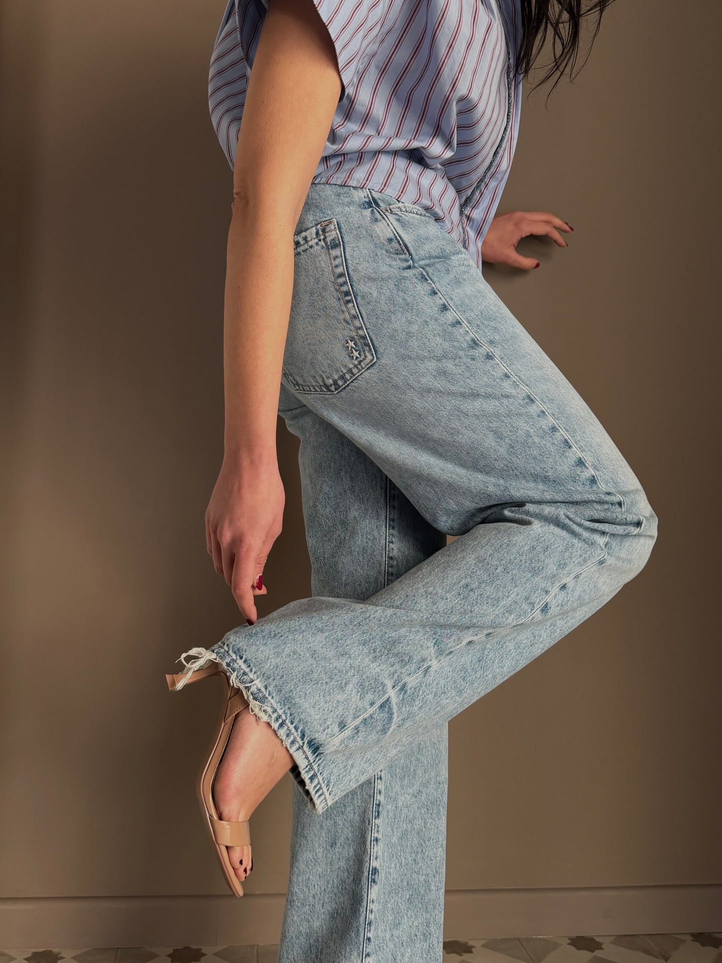 Jeans Poppy Incon Denim: L’Essenza del Cool Quotidiano