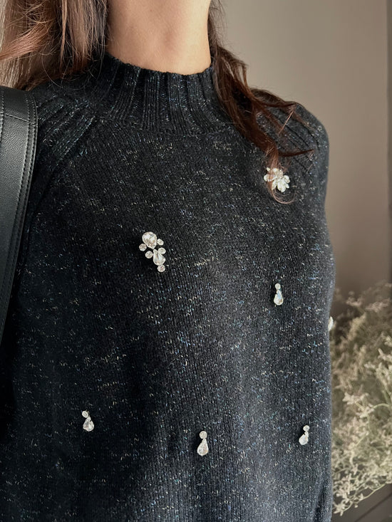 Maglioncino in pura lana mélange con dettagli jewels