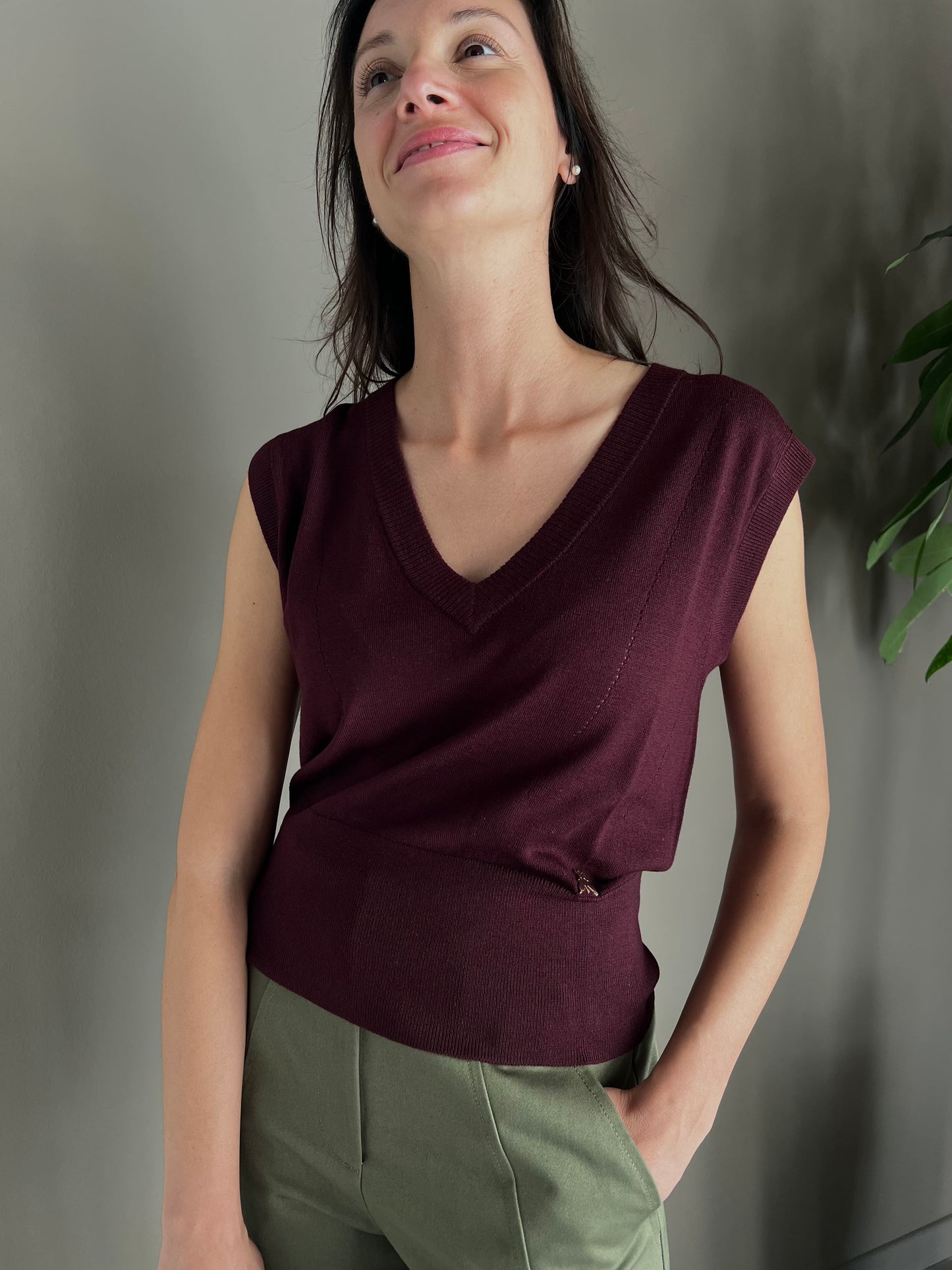 Gilet in maglia scollo V in lana Purple Red