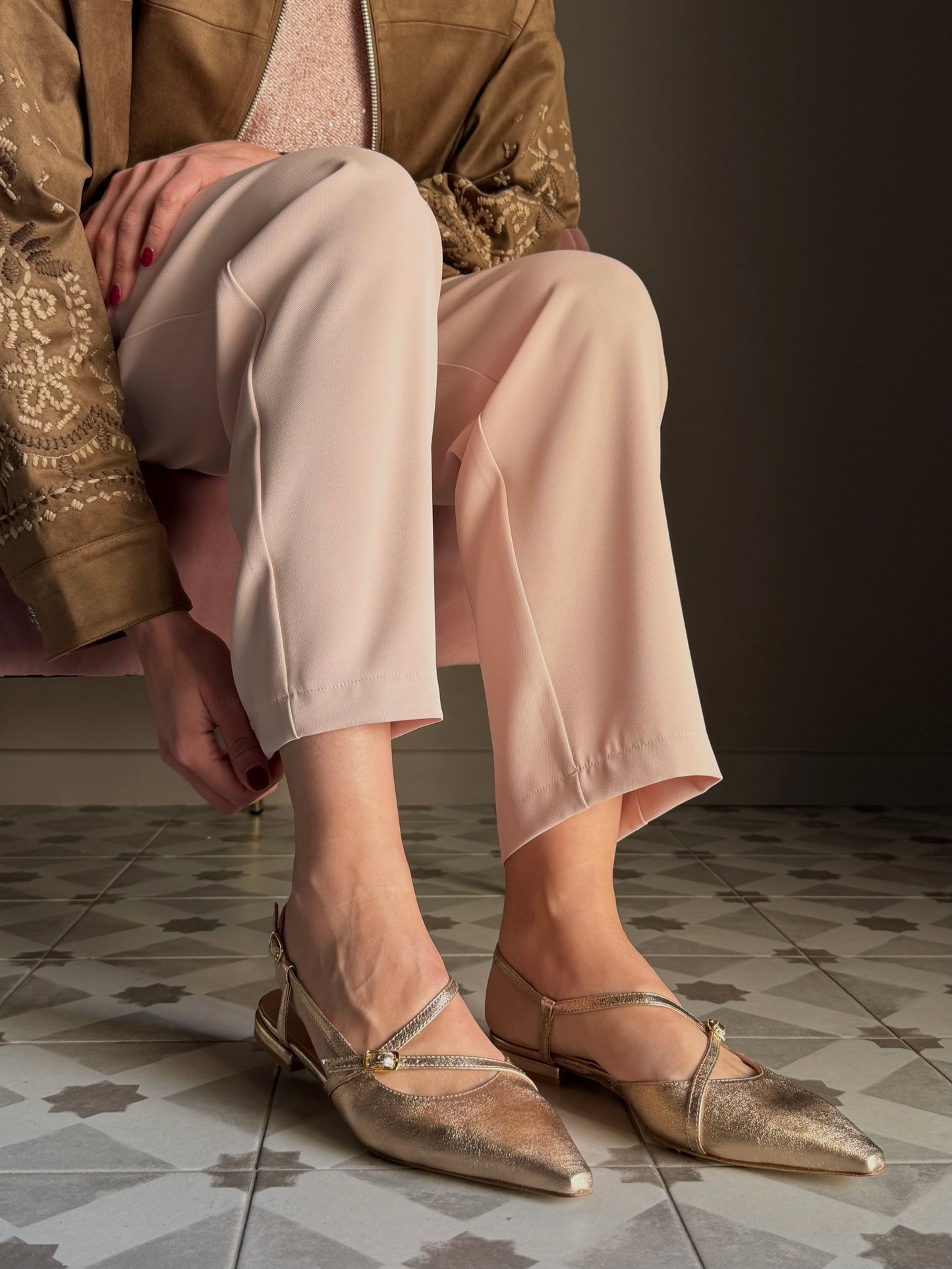 Slingback in laminato rose’