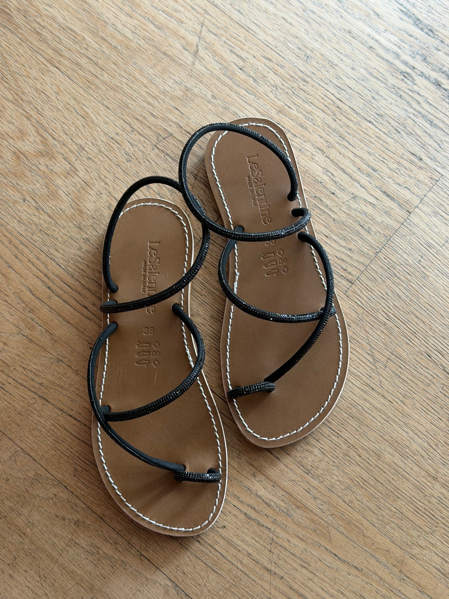 Sandalo Artigianale in Cuoio con Listini in Strass