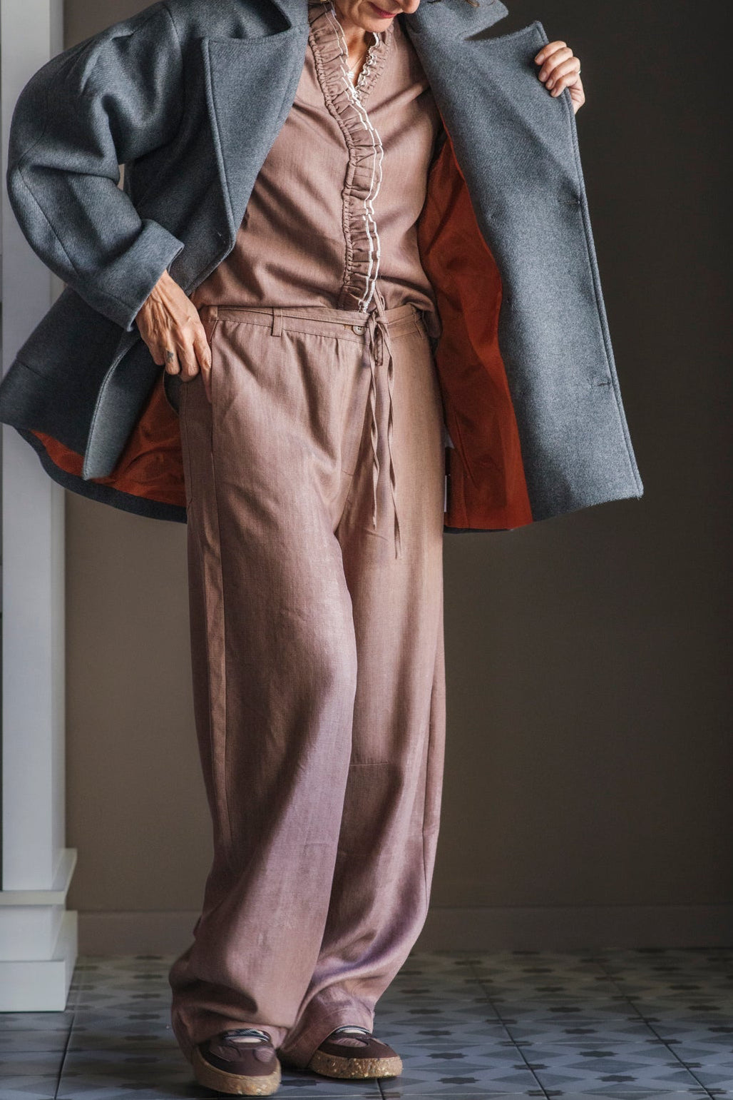 Pantalone in denim fluido caramello