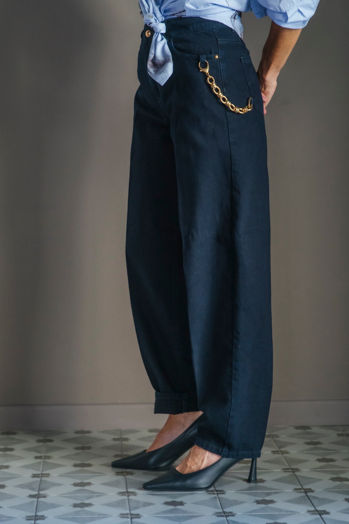 Pantaloni barrel blu/nero in cotone