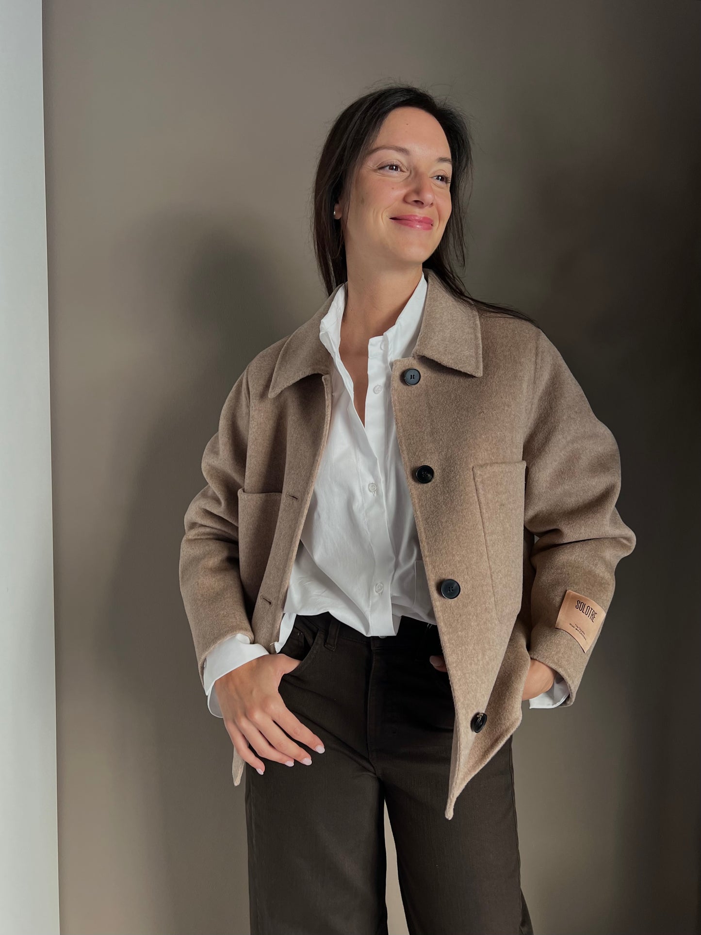 Giacca shacket in lana e cashmere beige