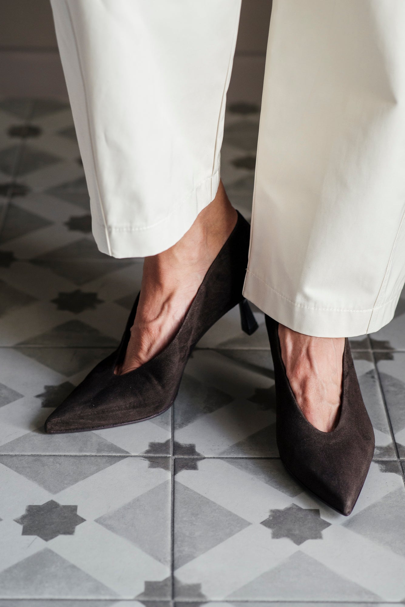 Decolletè in suede moro