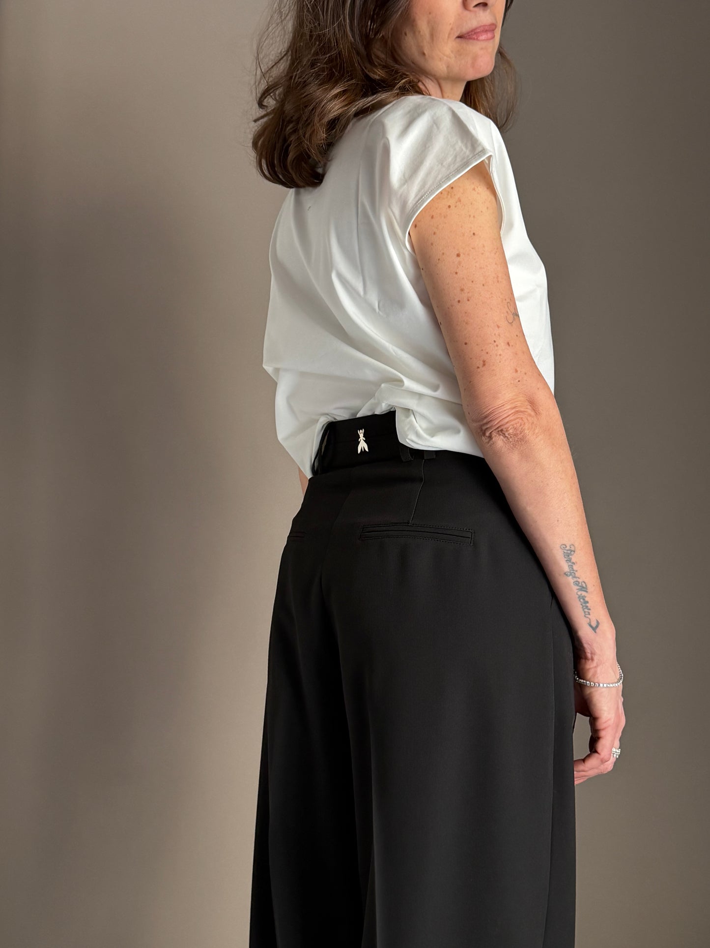 T-Shirt con fiore ricamato Patrizia Pepe