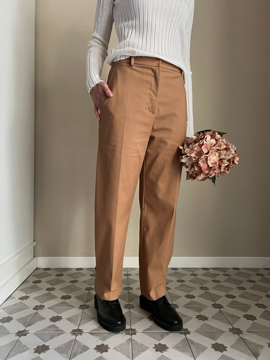 Pantalone alla caviglia in gabardine di cotone