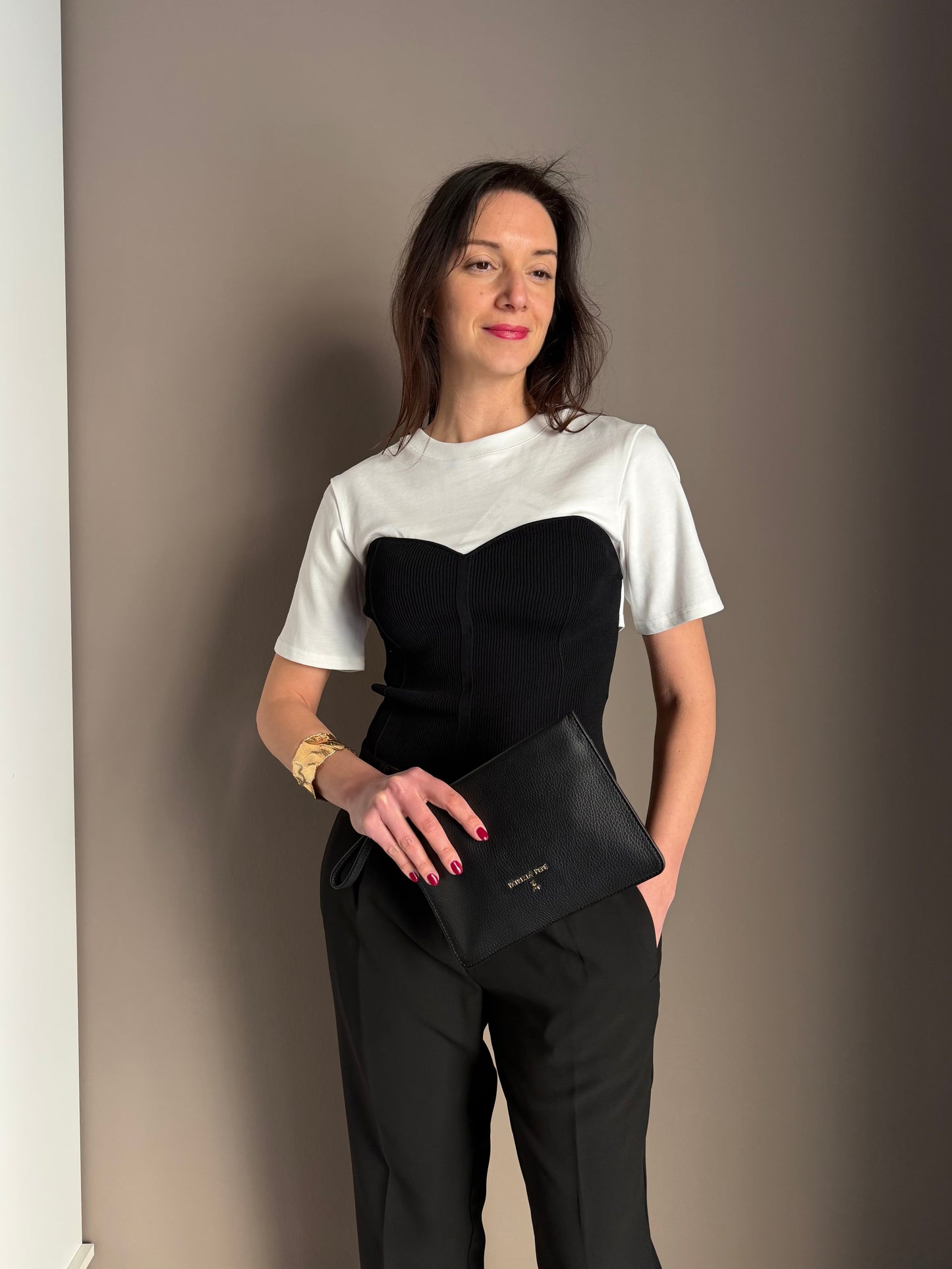 T-shirt con effetto bustino