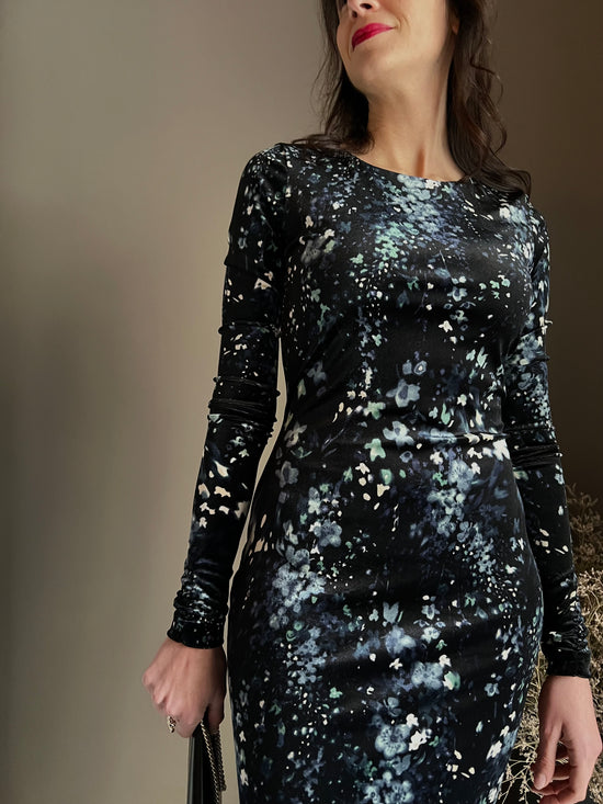 Abito lungo in micro fantasia in velluto