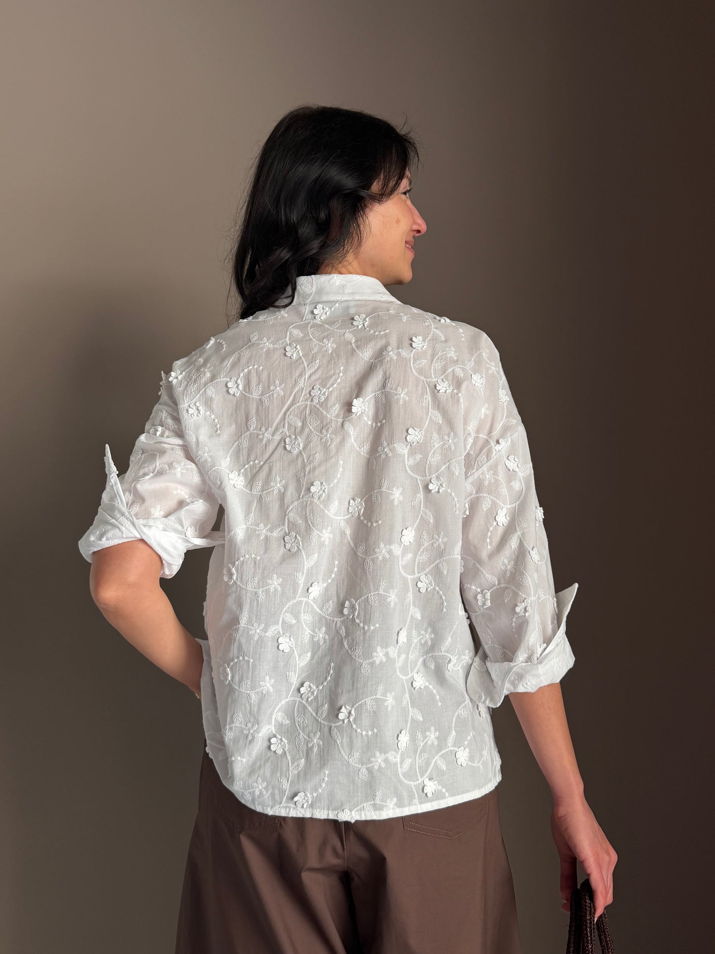 Camicia in cotone ricamato