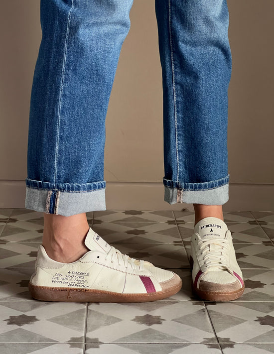 Sneakers in nappa con lettering purple