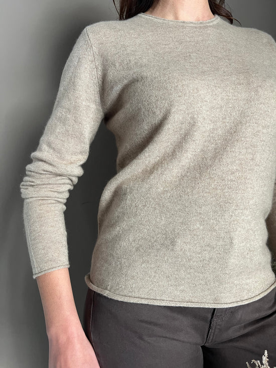 Maglia basic girocollo in 100% cashmere beige
