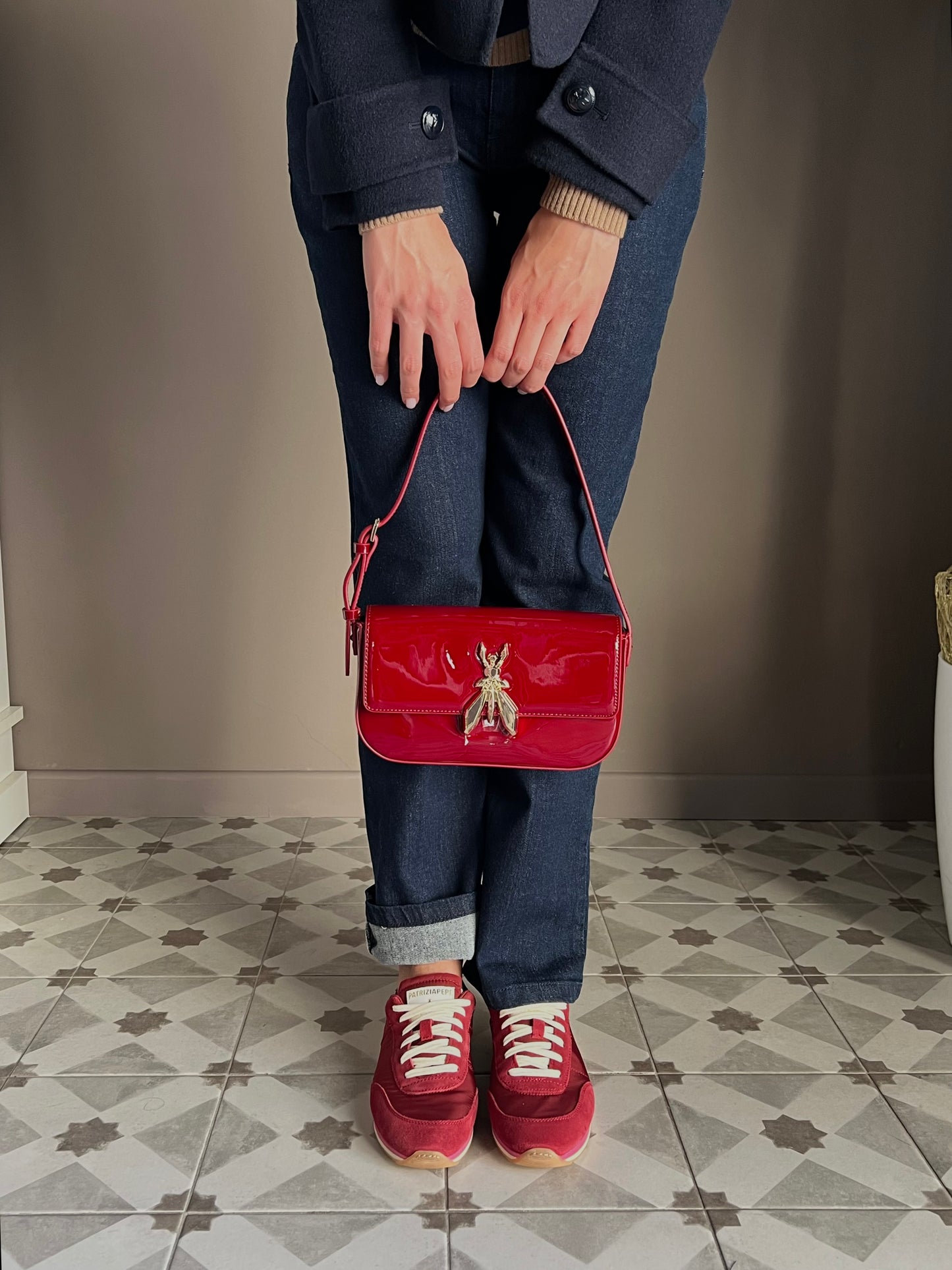Borsa a spalla Fly in pelle verniciata