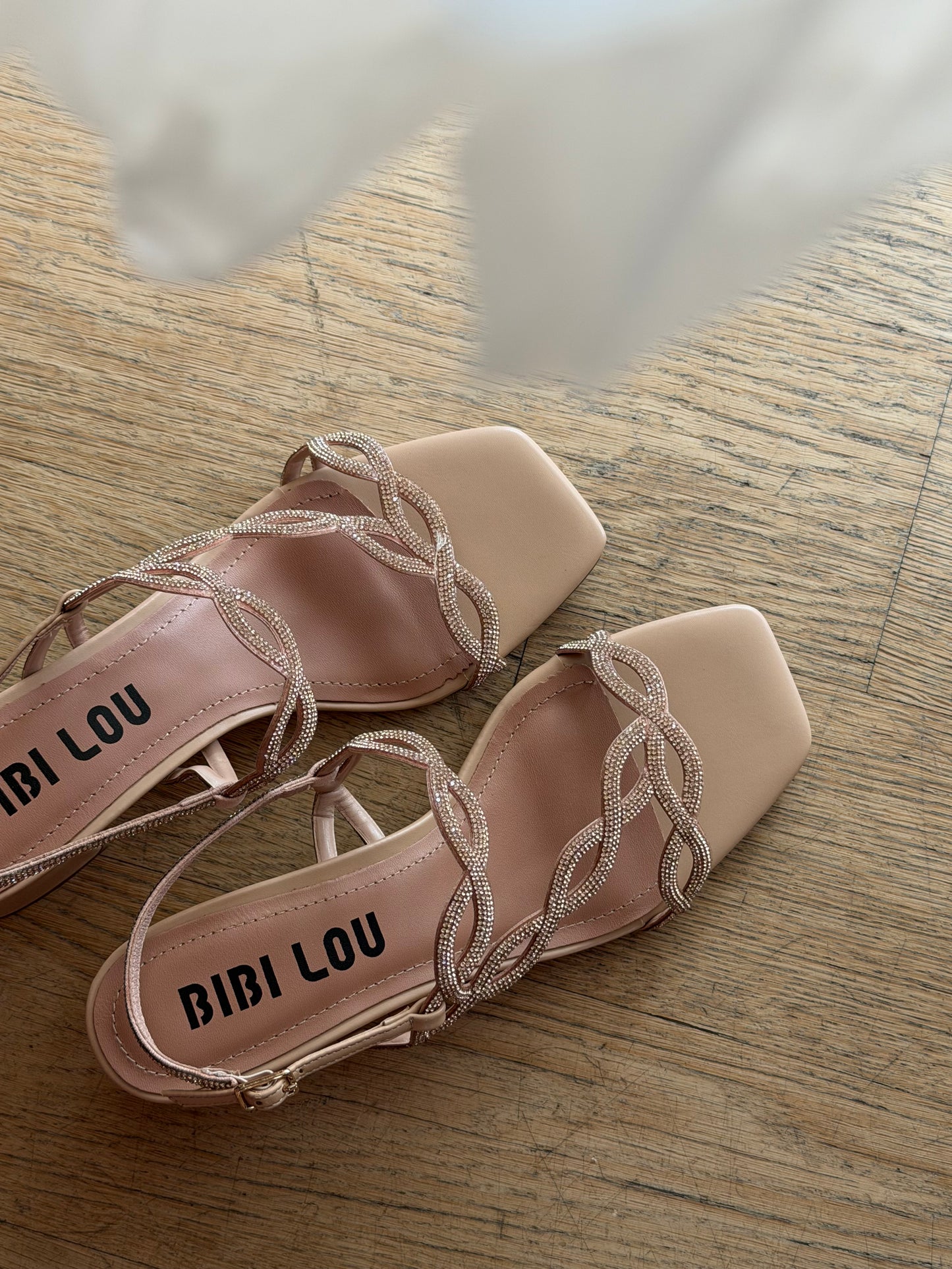 Sandalo Bibi Lou con Intrecci di Strass – Nude