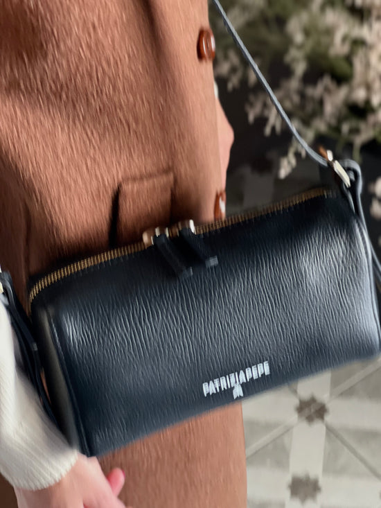 Borsa tracolla Never in pelle nera