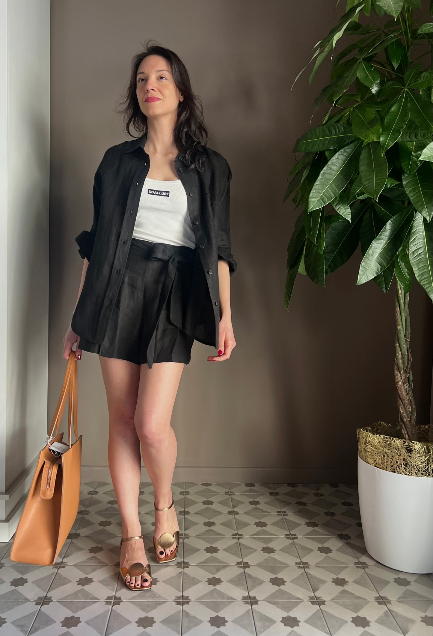 Shorts in lino nero