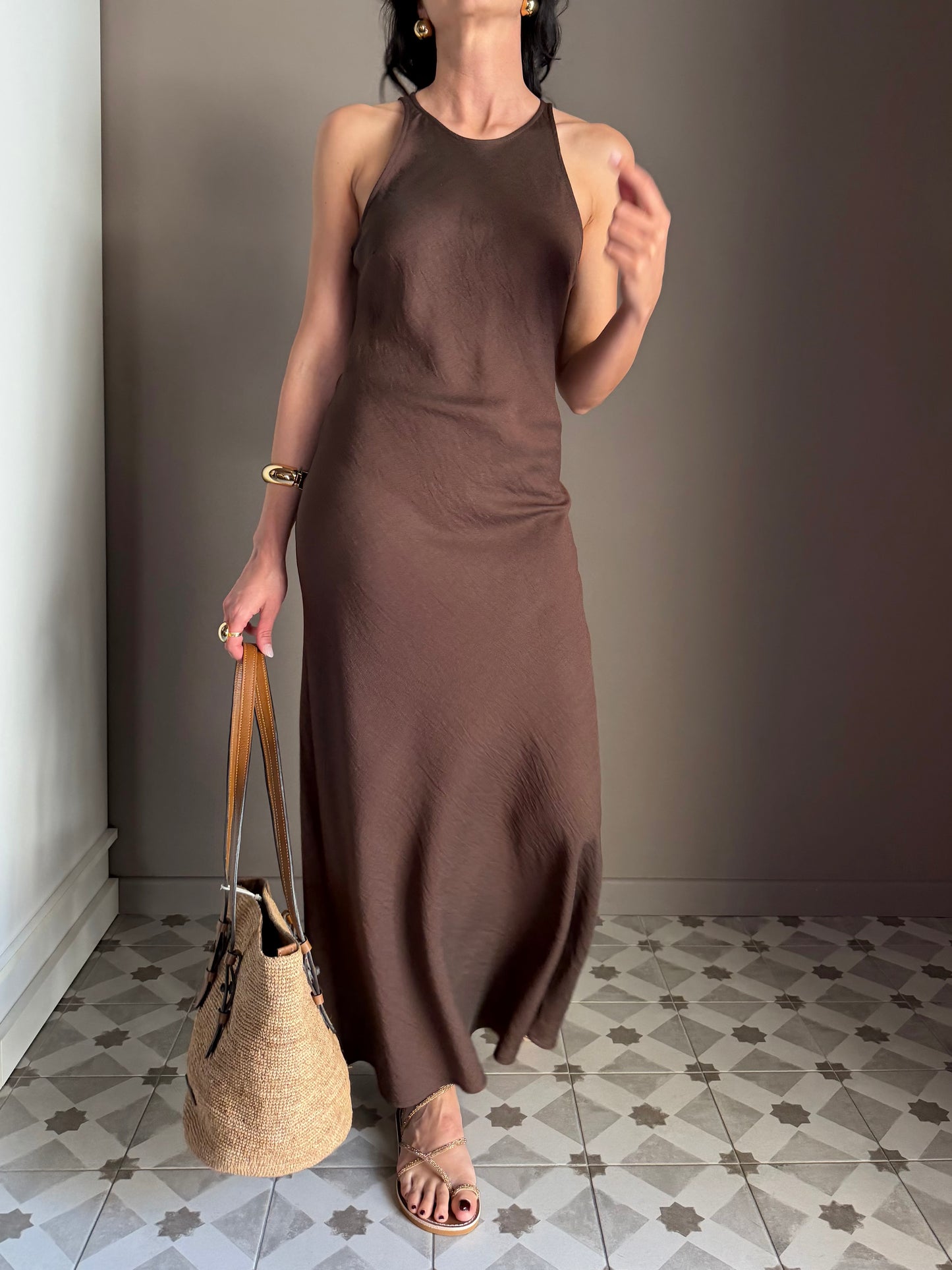 Abito Lungo Marrone Scuro – So Allure