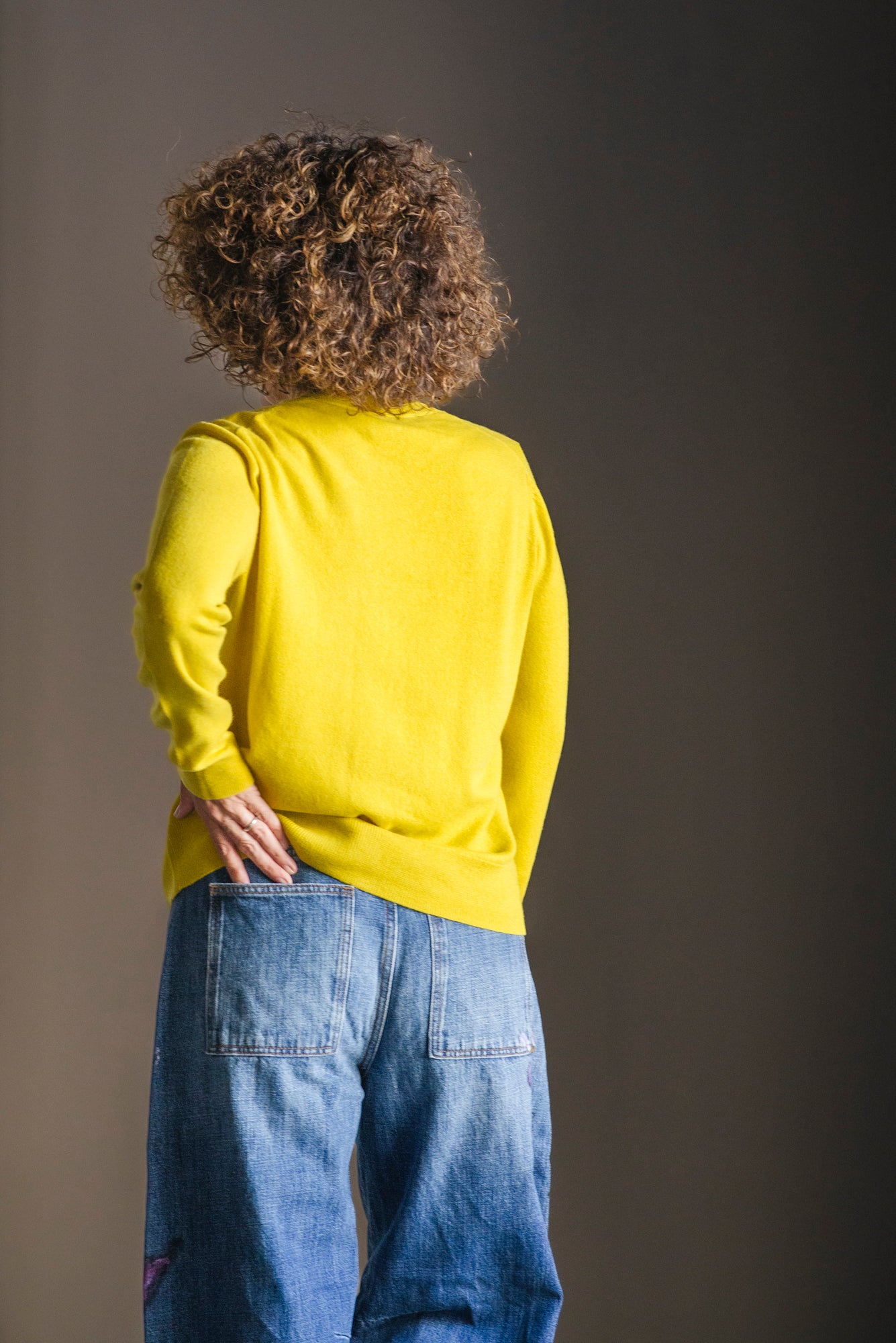 Maglia ocra girocollo misto cashmere