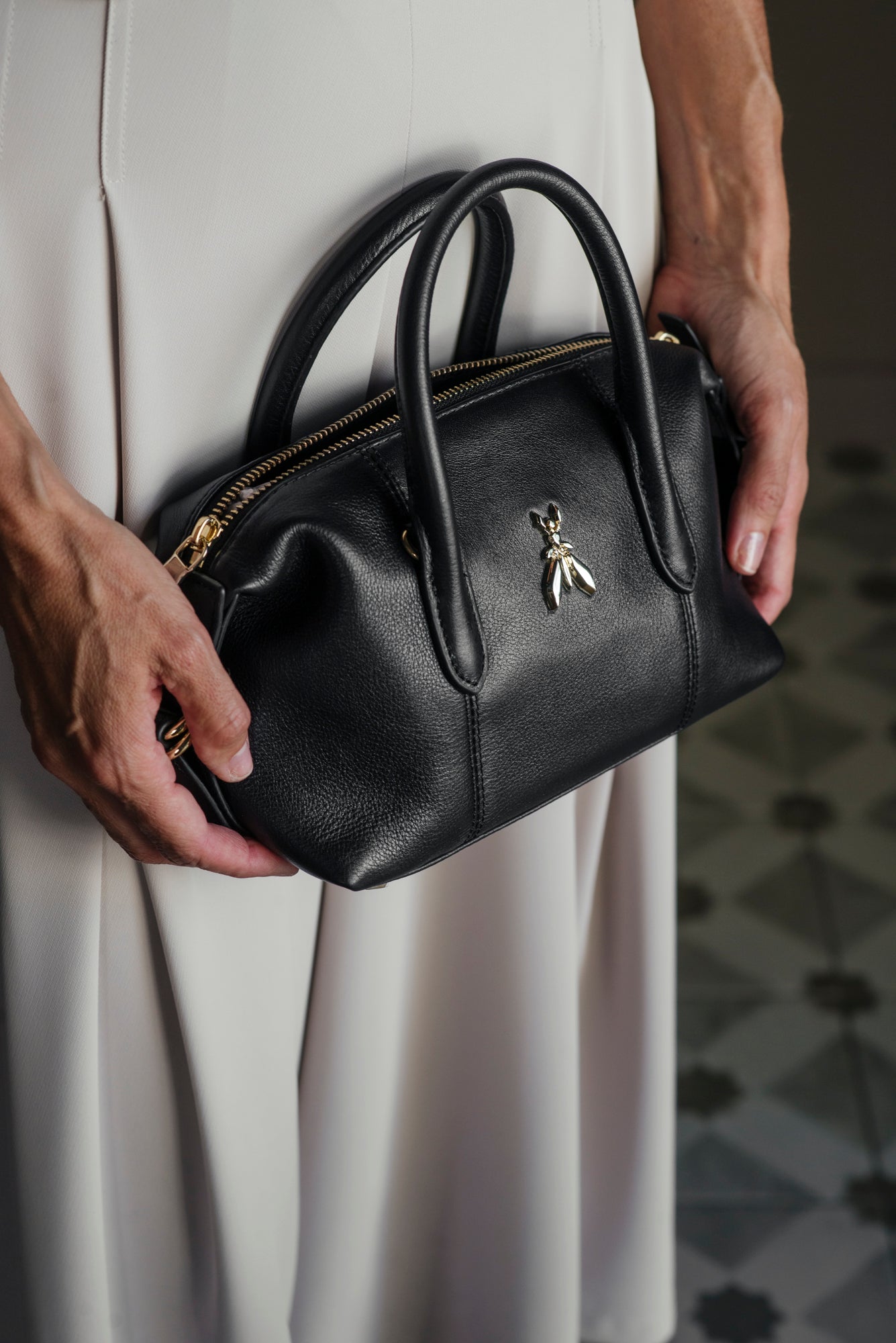 Borsa a bauletto piccola nera