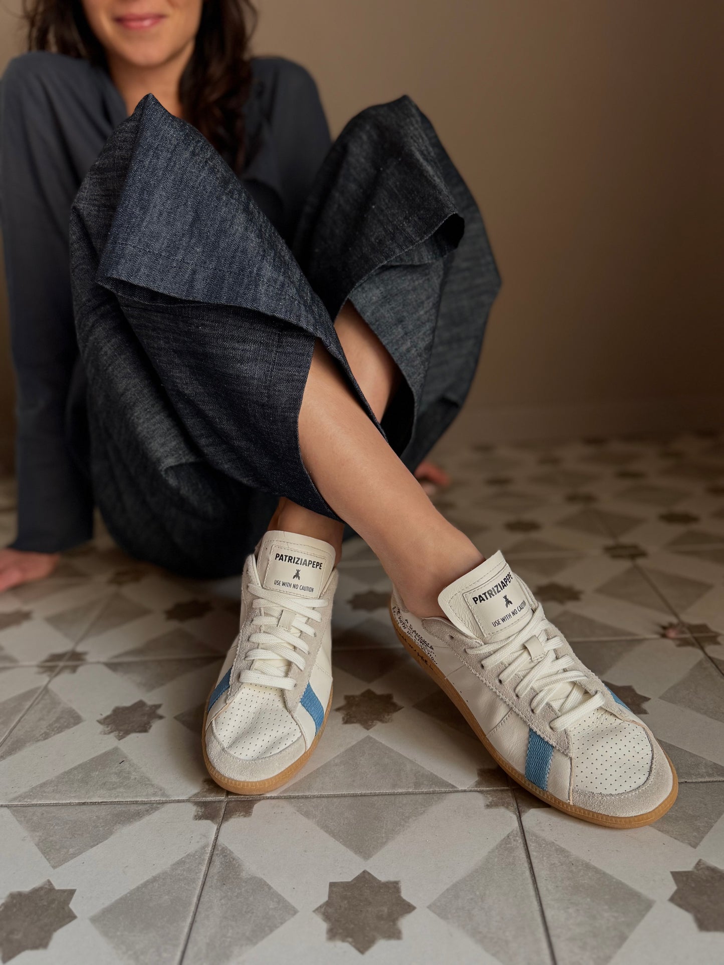 Skin sneakers White-blue