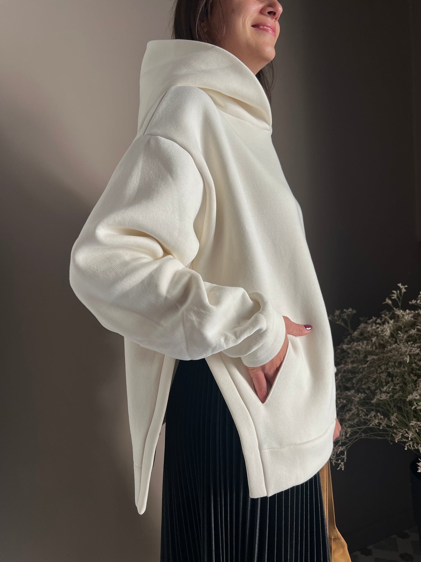 Felpa oversize con spacchi laterali