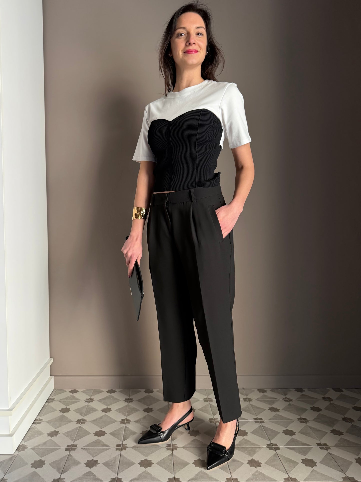 T-shirt con effetto bustino