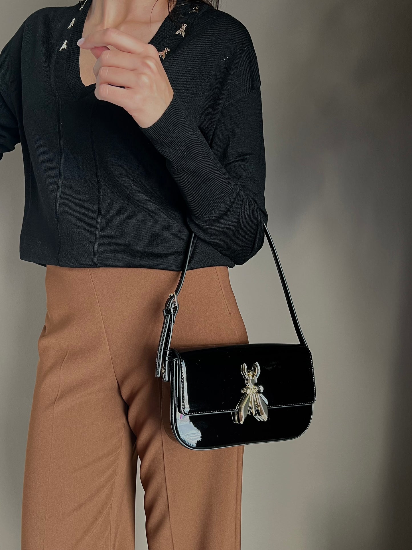 Borsa a spalla Fly in vernice nera