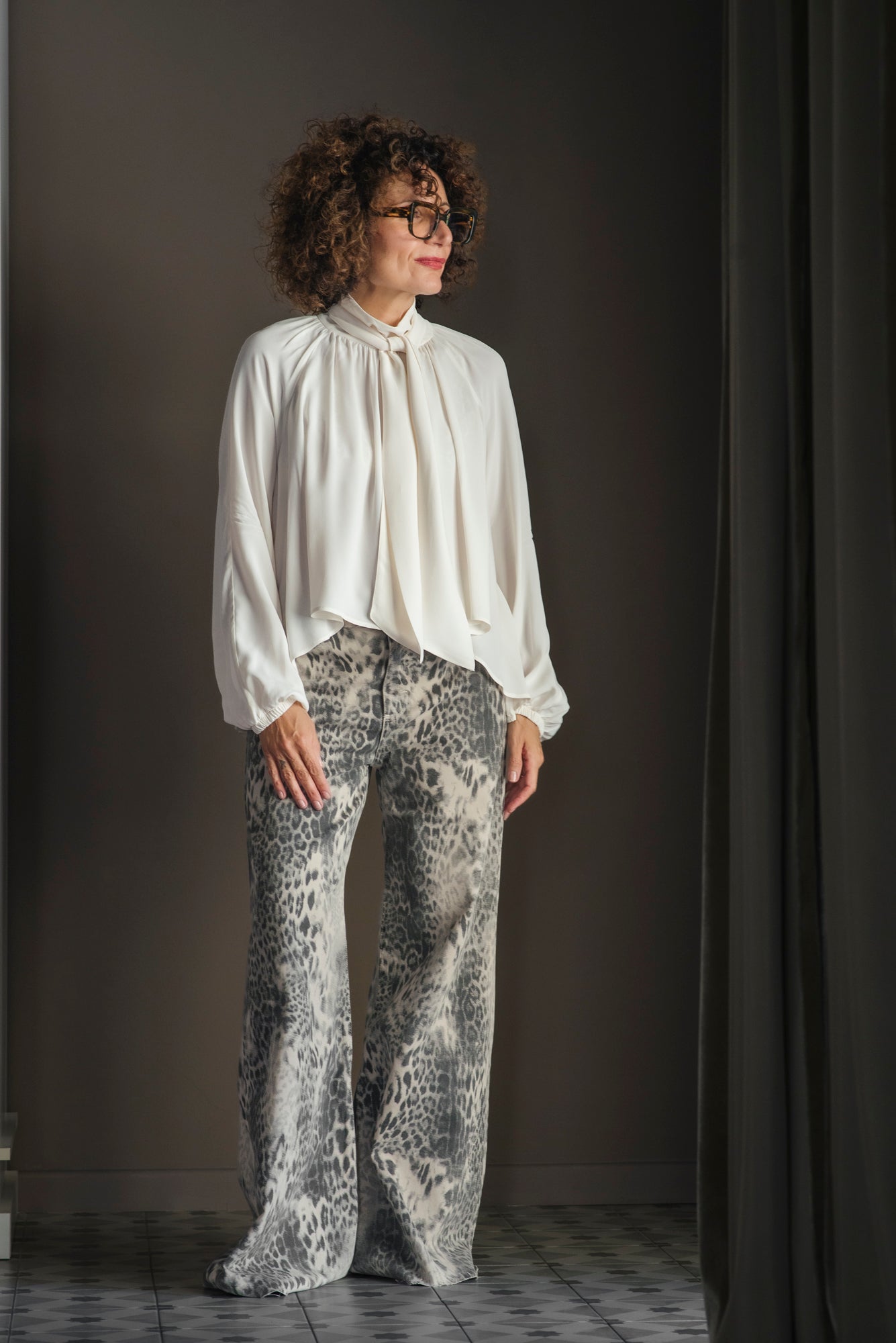 Blusa viscosa con dettaglio stola