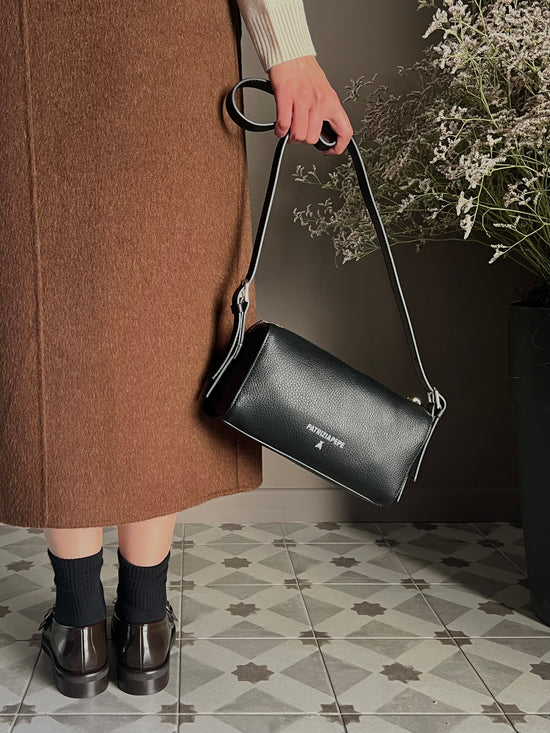 Borsa tracolla Never in pelle nera