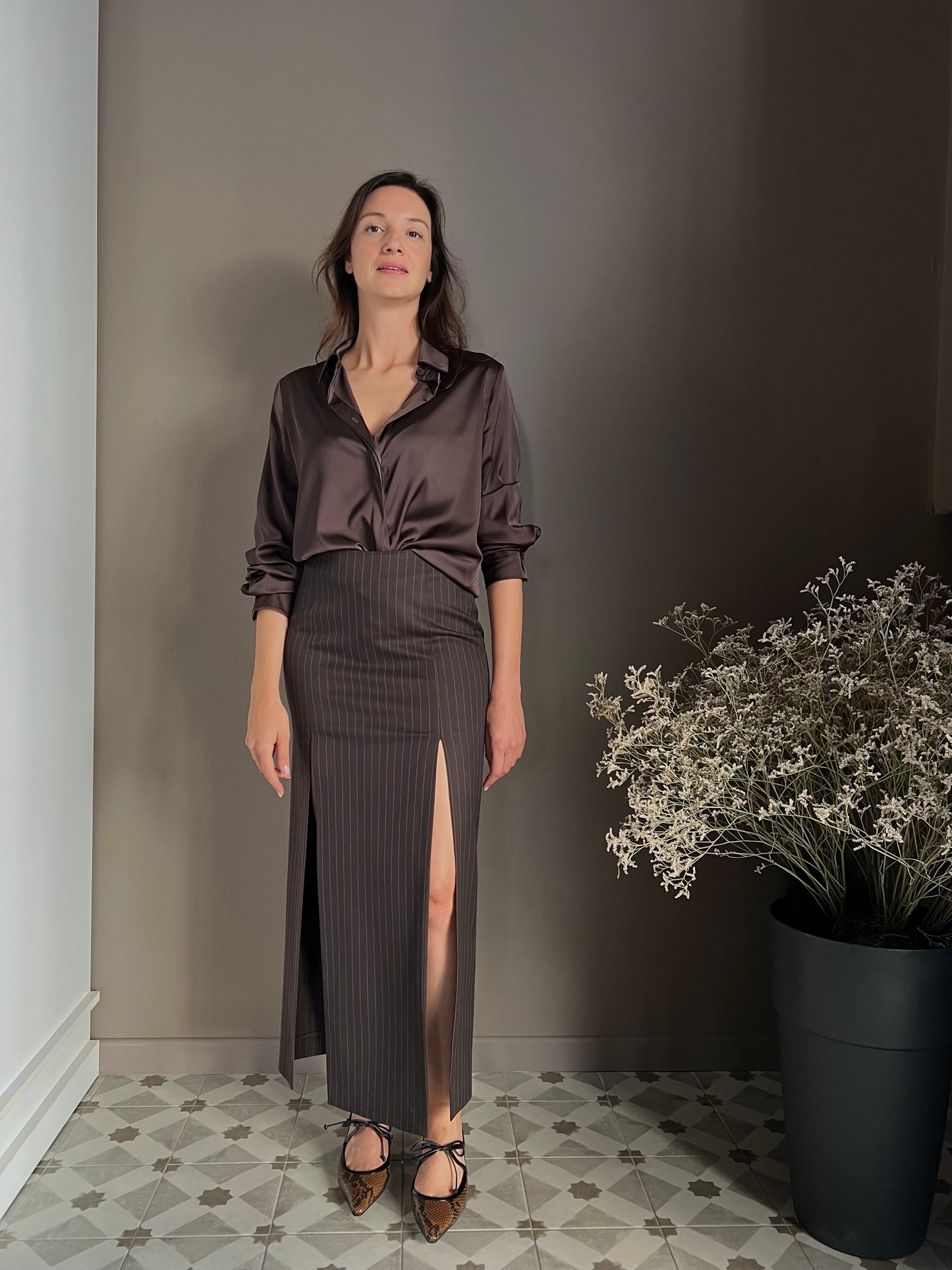 Camicia in satin cioccolato