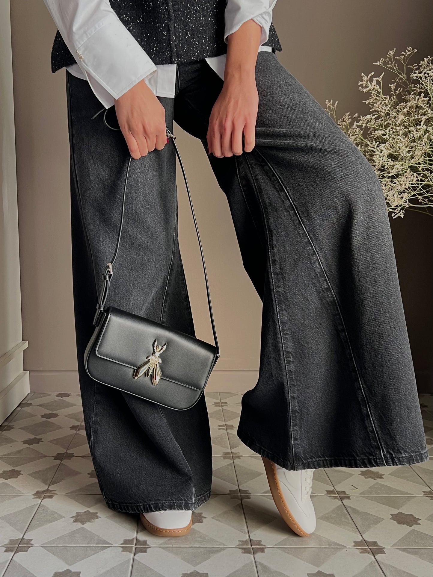 Borsa a spalla in pelle con tracolla