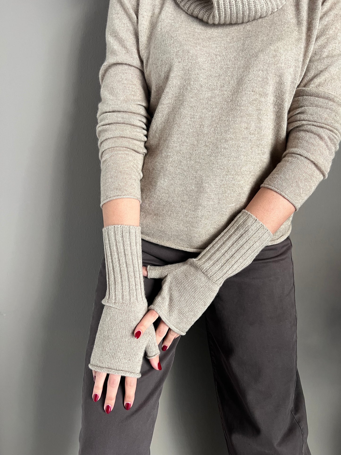 Guanto senza dita in cashmere beige