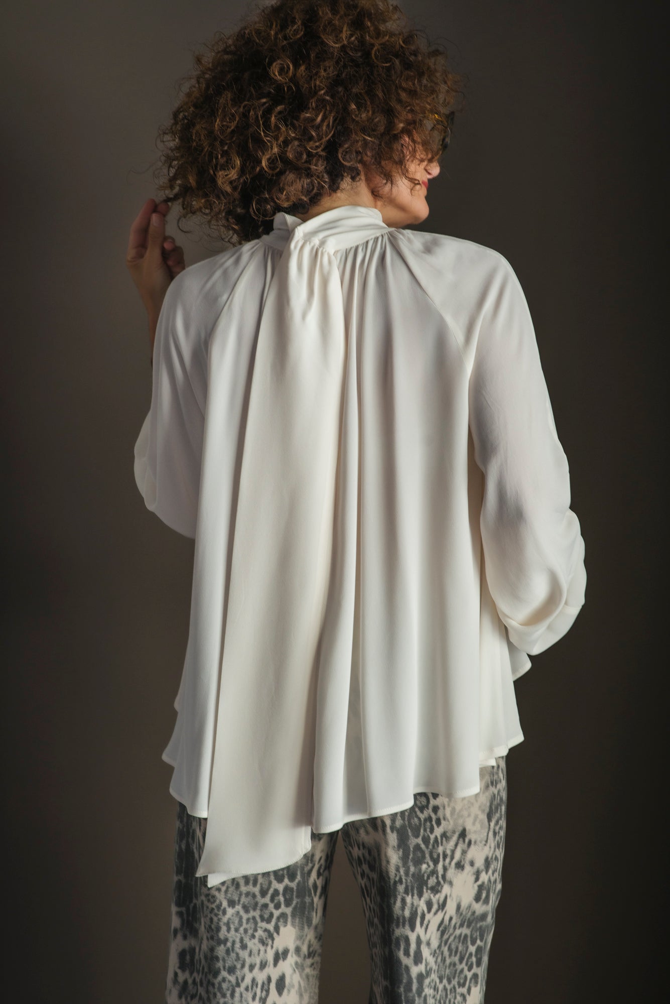 Blusa viscosa con dettaglio stola