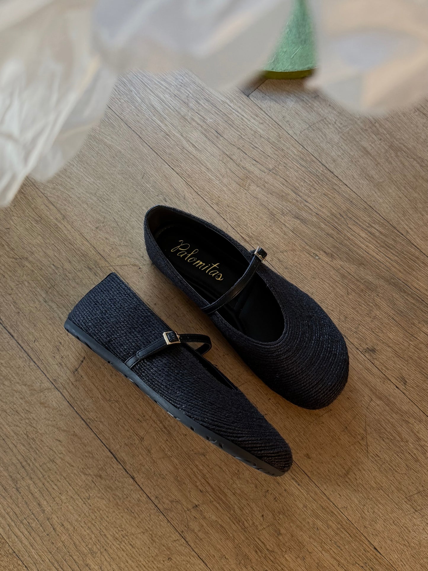 Mary Jane in tessuto grezzo nera