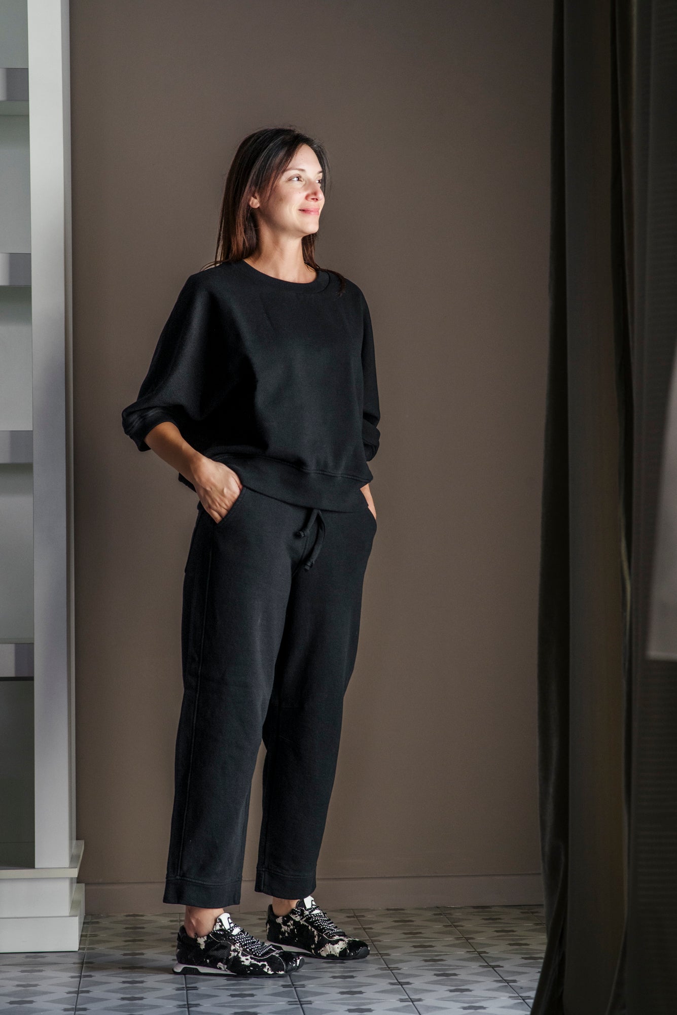 Pantalone in felpa Nero Noumeno Concept