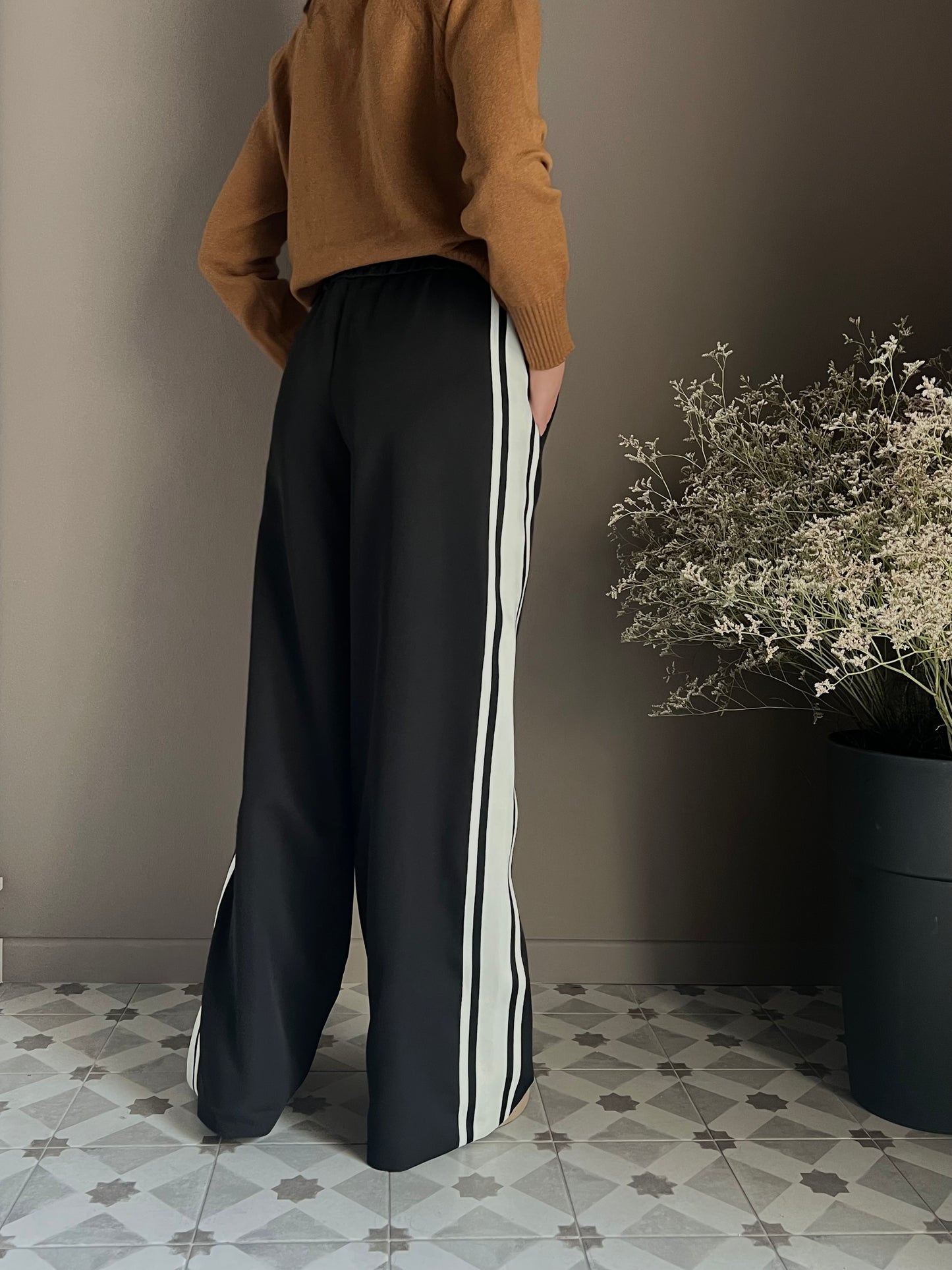 Pantalone Sporty-Chic Patrizia Pepe con Banda Laterale