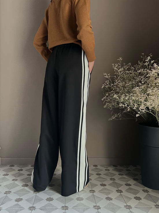 Pantalone Sporty-Chic Patrizia Pepe con Banda Laterale