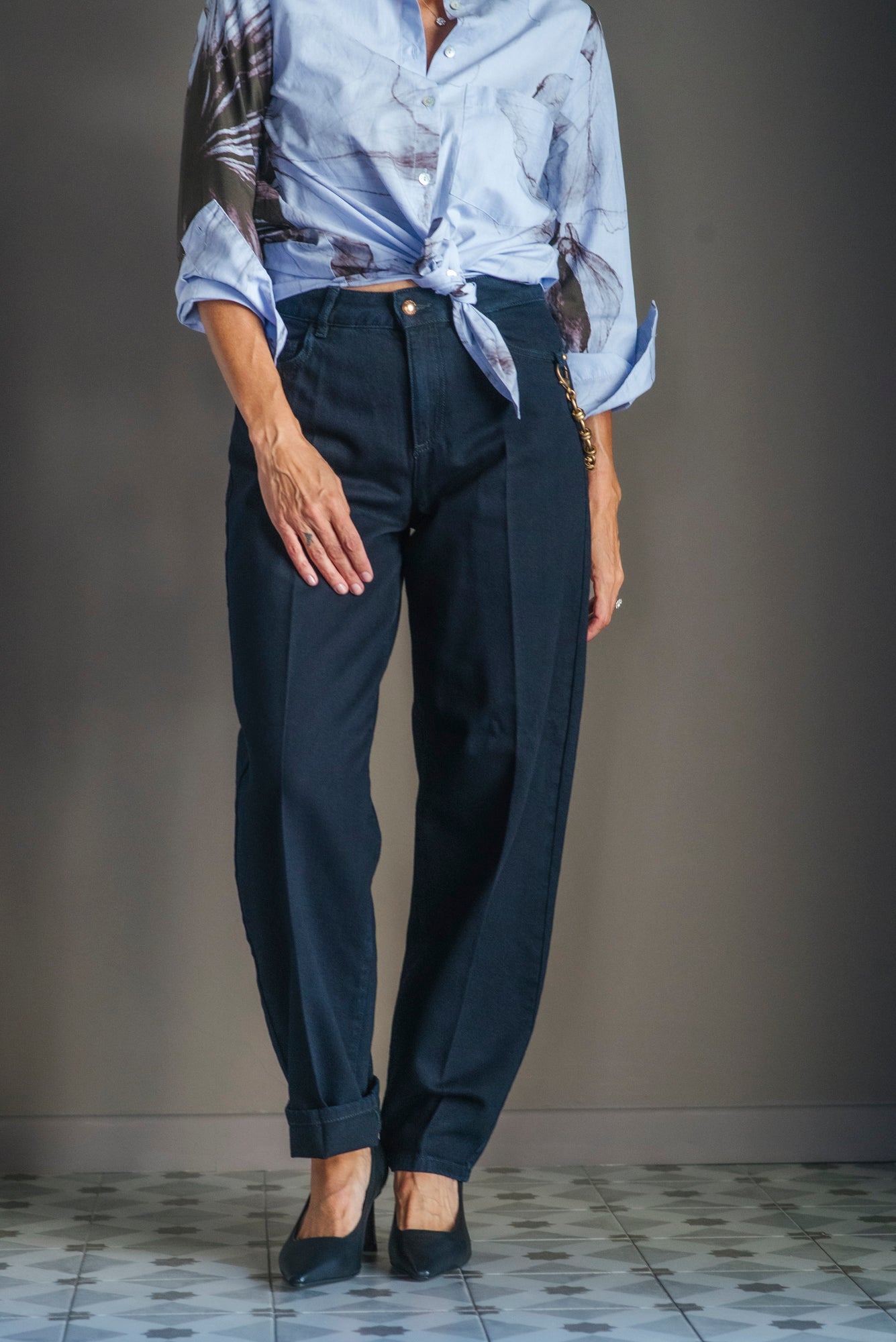 Pantaloni barrel blu/nero in cotone