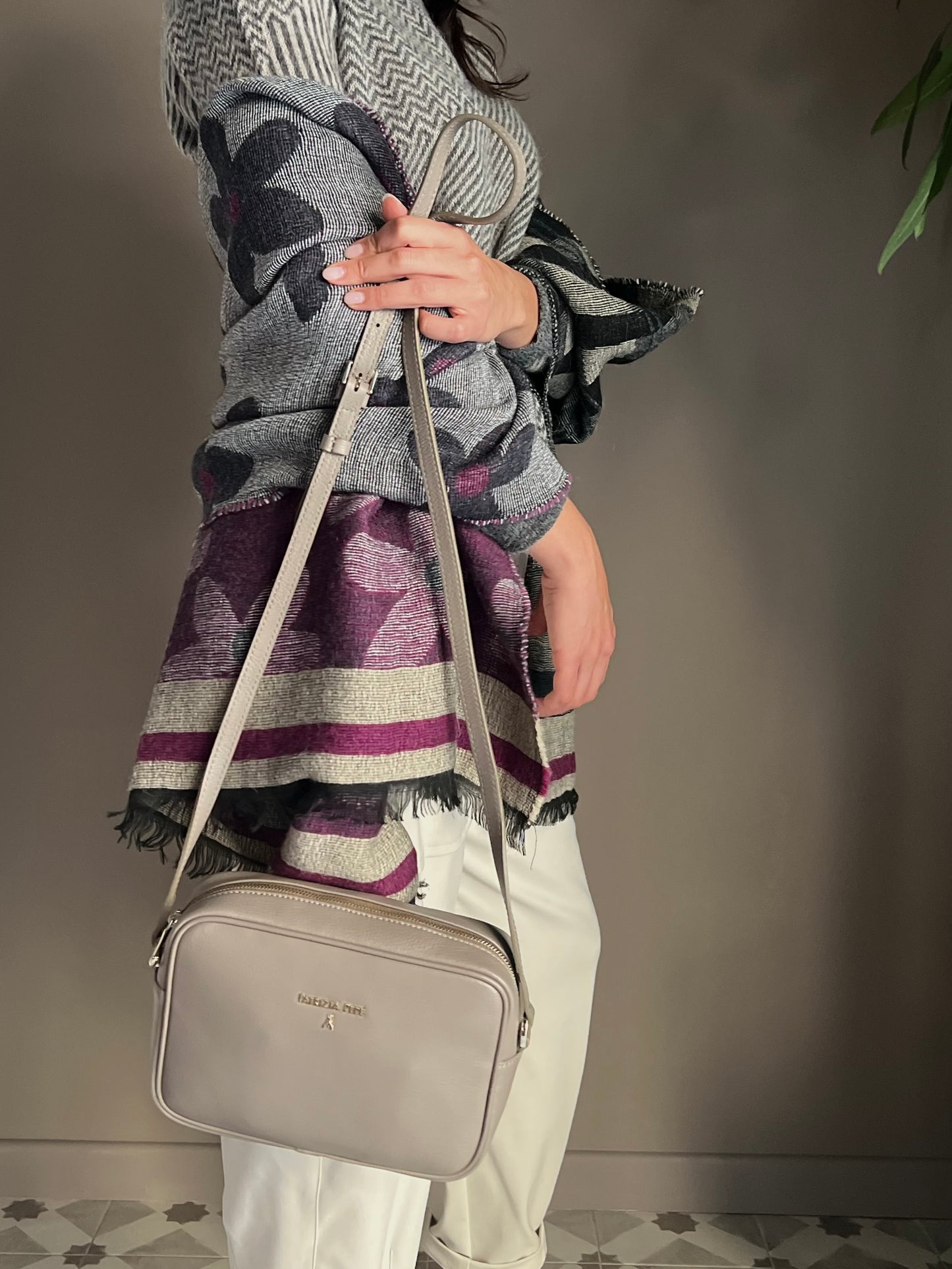 Borsa tracolla in pelle con tasca interna