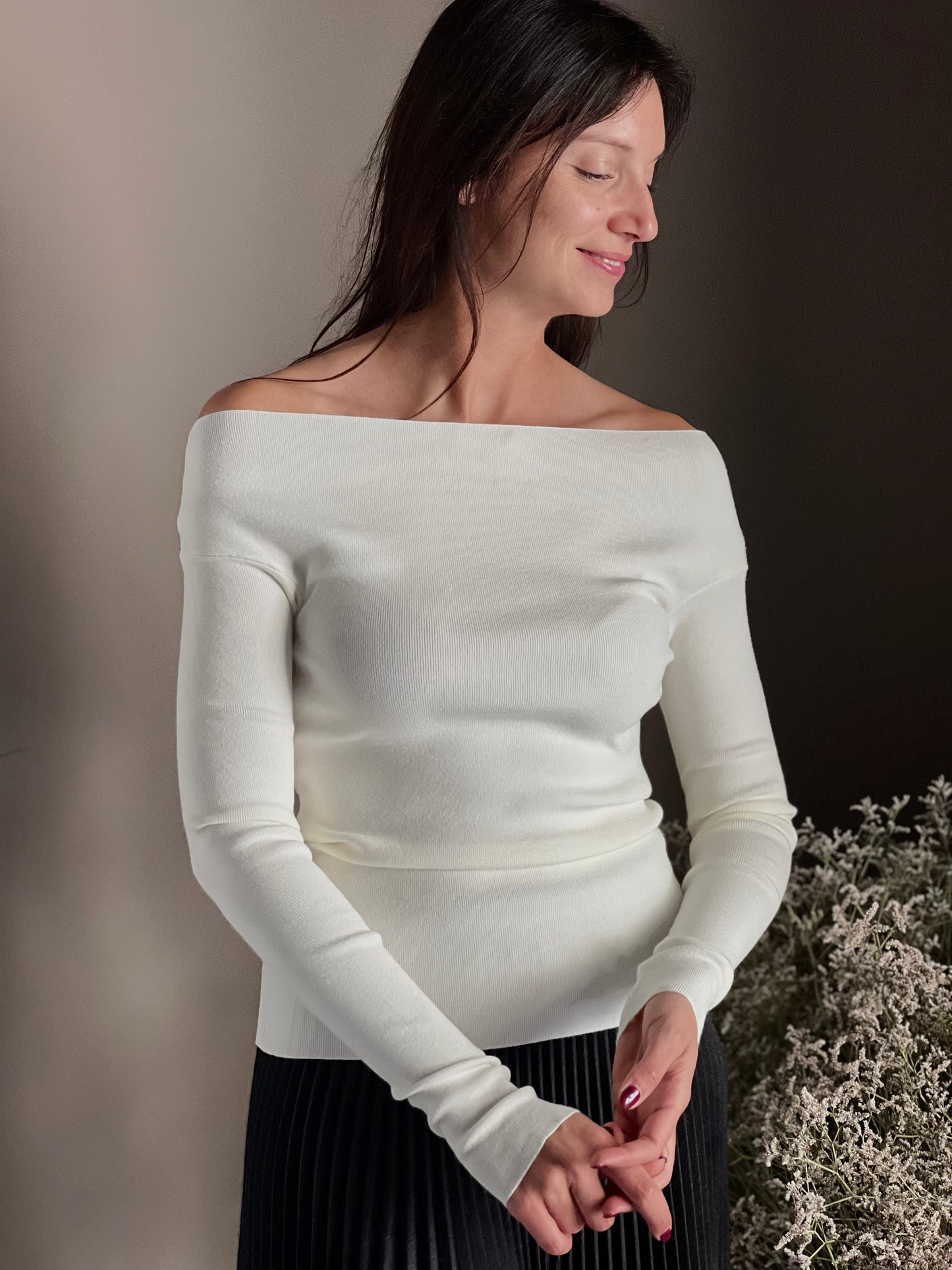 Maglia off-shoulder milk