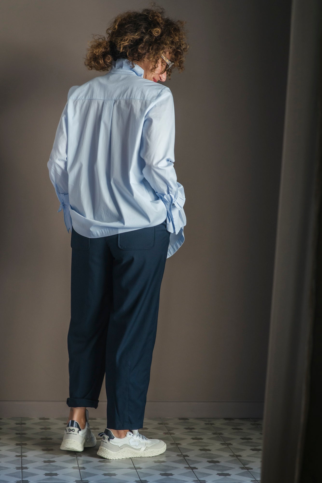Camicia svasata in cotone liscio con dettagli plisse’ Sky