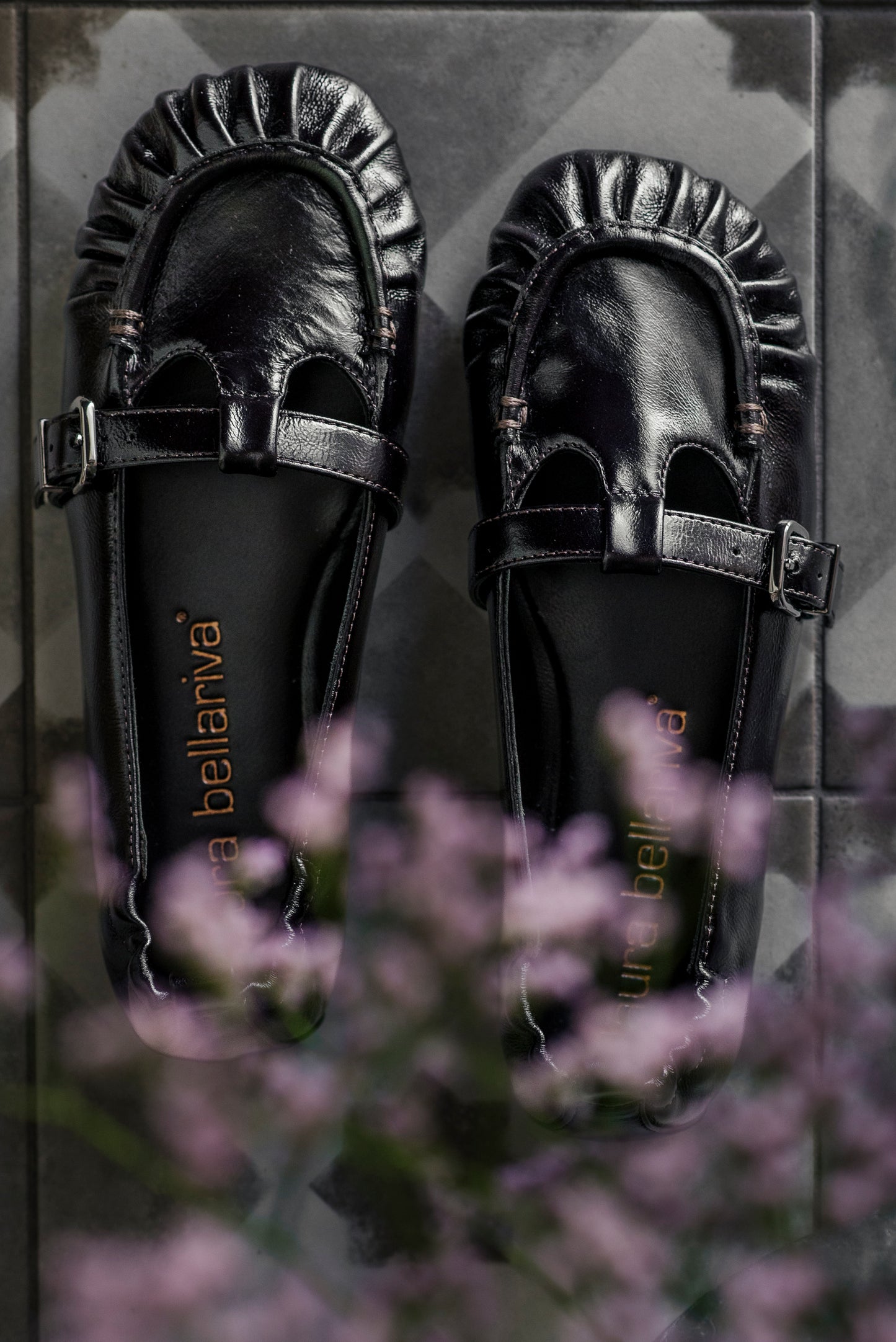 Ballerina Mary Jane in Pelle Nera con Arricciatura