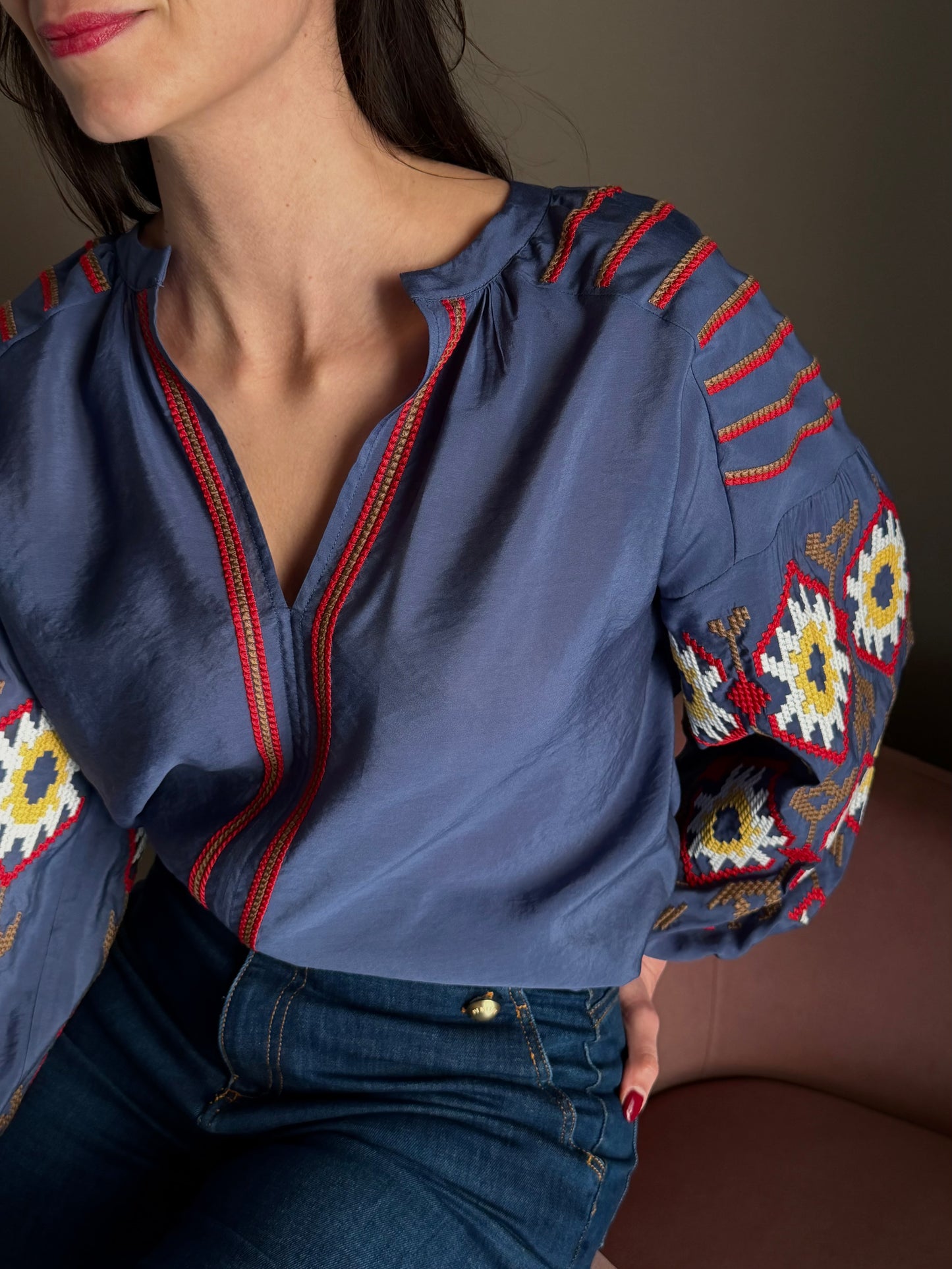 Blusa Iris con ricami