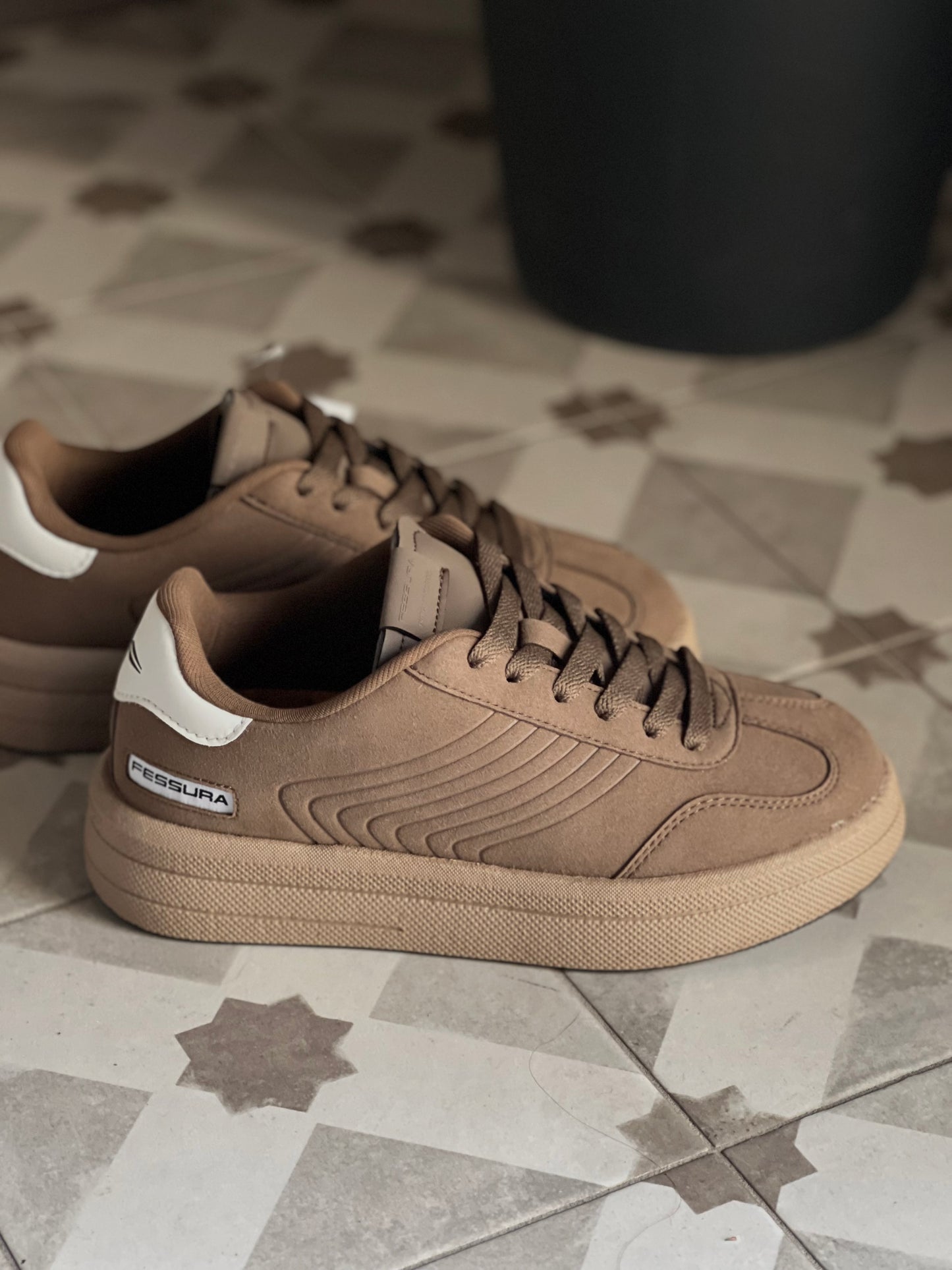Sneakers Fessura con platform taupe