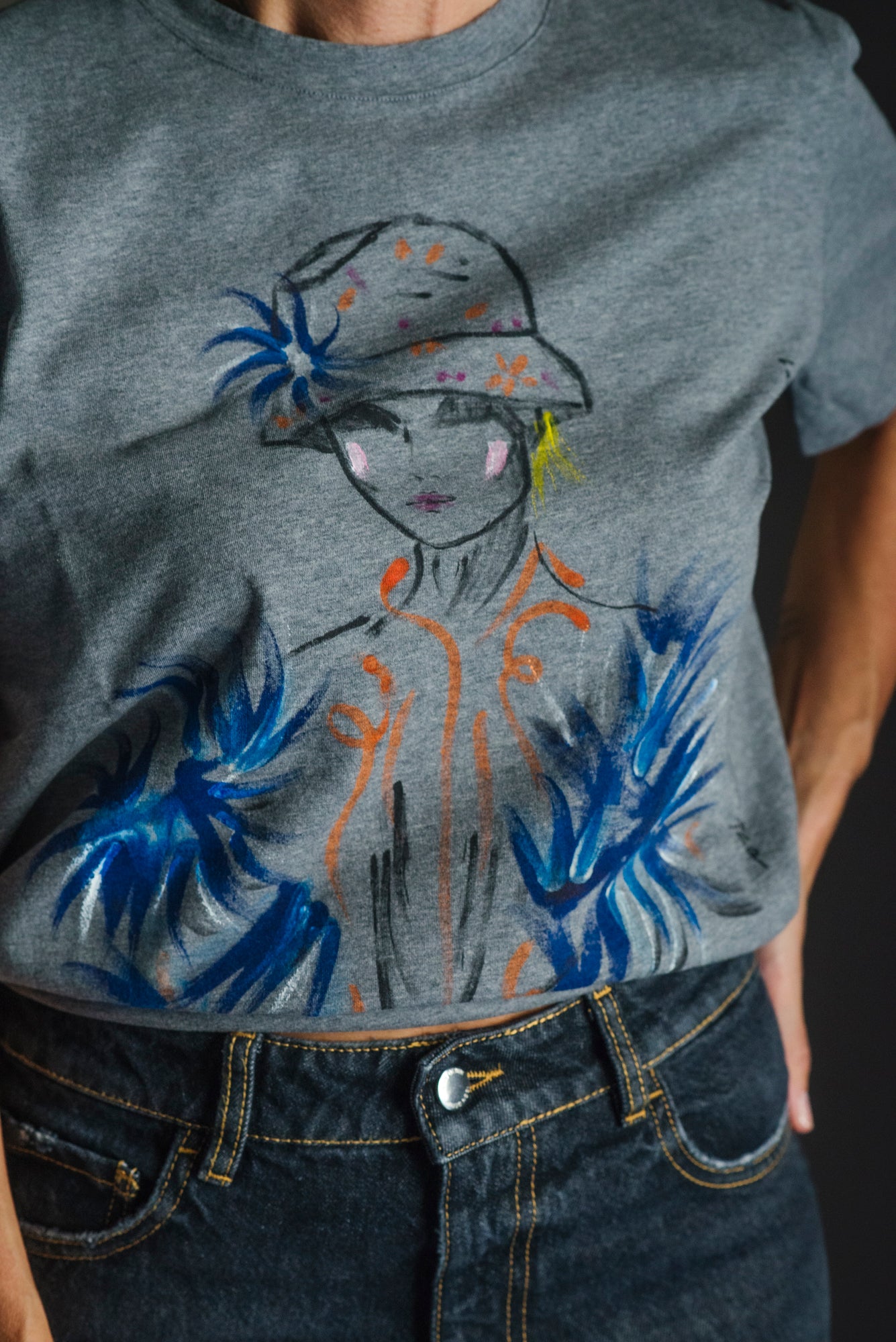T-shirt dipinta a mano