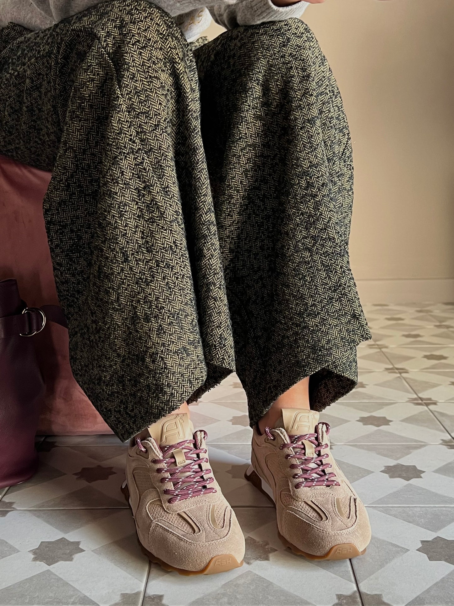 Sneakers Ash mod. Kasar in camoscio