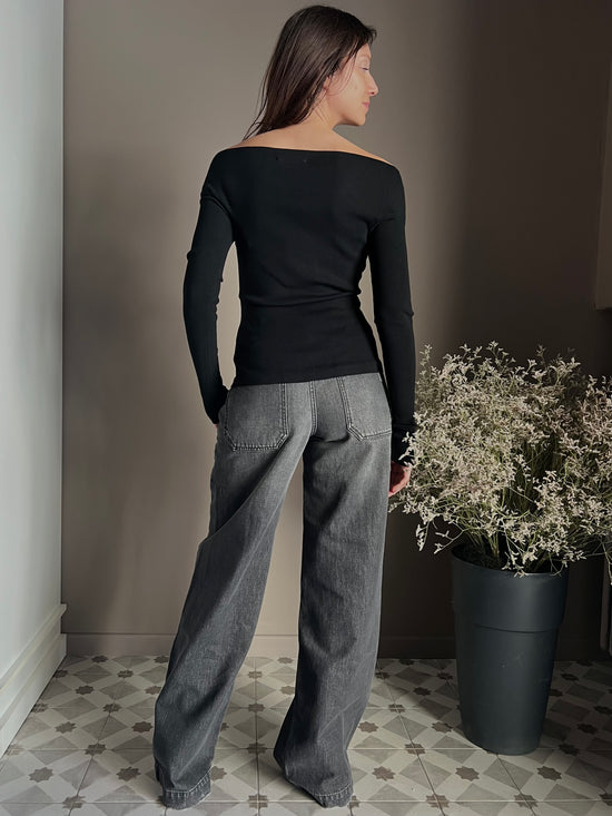 Maglia off shoulder nera