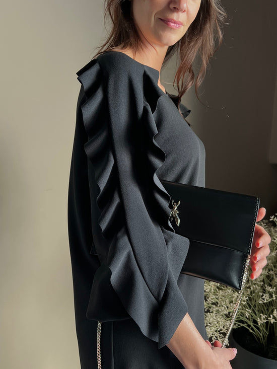 Borsa pochette in pelle nera con catena