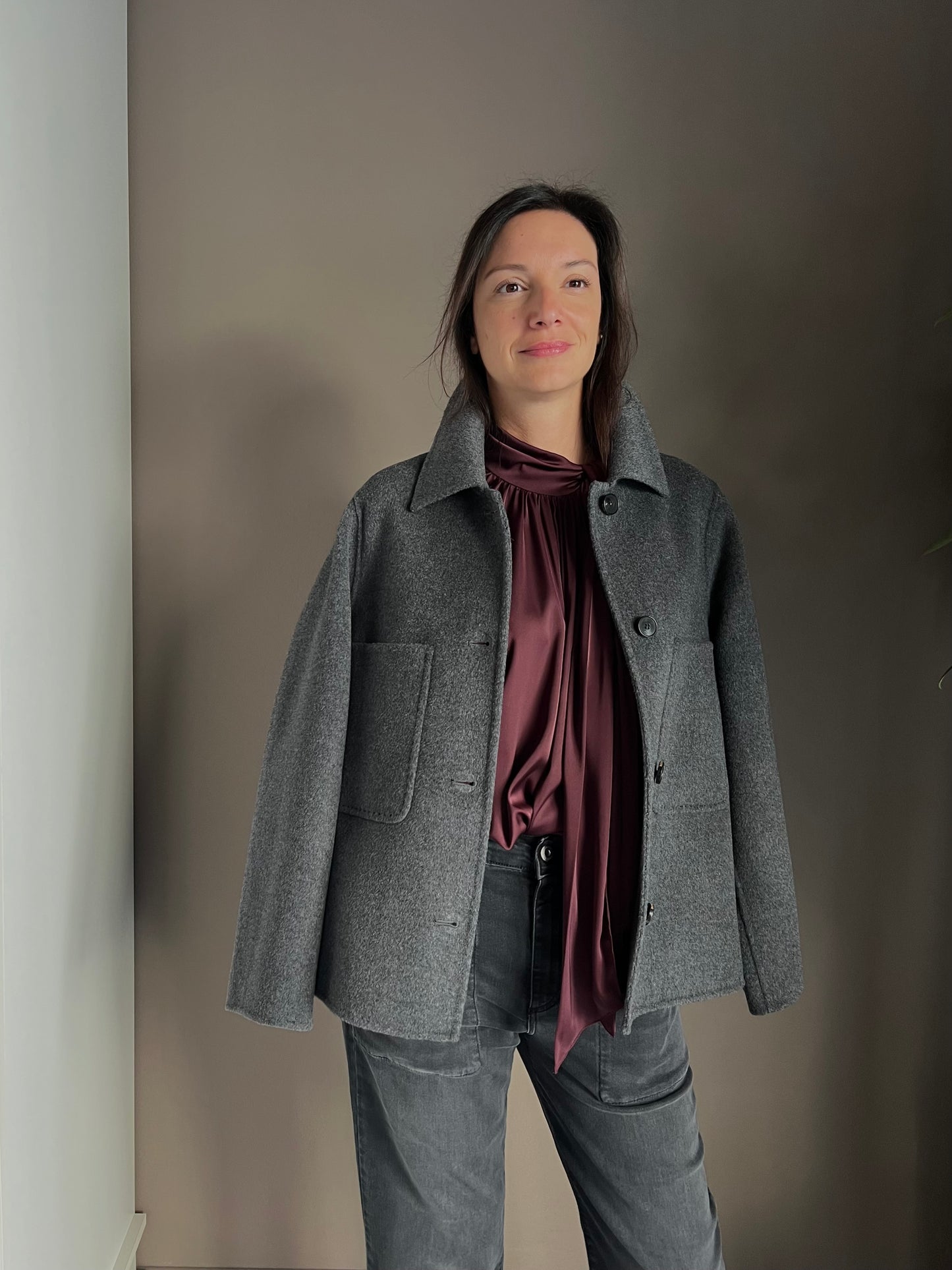 Giacca shacket in lana e cashmere grigio
